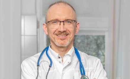 Prof. Piotr Dąbrowiecki, alergolog z Kliniki Chorób Wewnętrznych, Infekcyjnych i Alergologii Wojskow