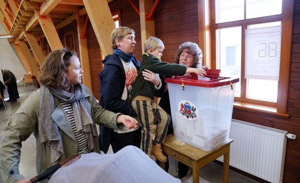 Zjednoczona Lista wygrywa wybory na Łotwie. Partia premiera zdecydowanie pierwsza