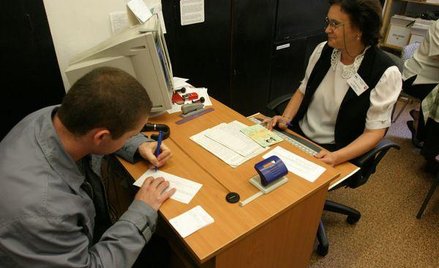 Umowa przedwstępna na etat, a później zlecenie