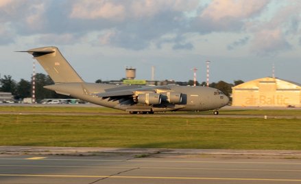 C-17 Globemaster, którym John Ratcliffe przyleciał do Moskwy