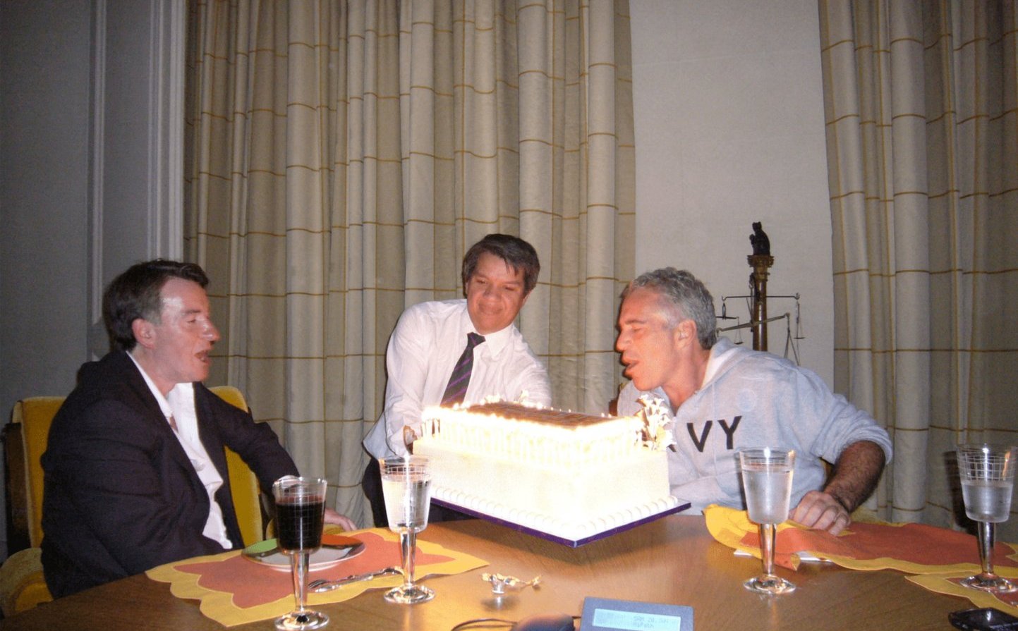 Jak Epstein dorobił się takich kontaktów? Przyciągał choćby zaciekłych rywali