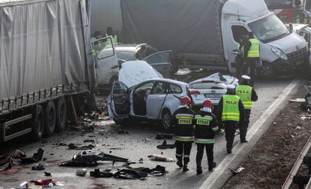 Ponad 33 tys. wypadków i 406 tys. kolizji odnotowała w ub. roku policja. Najwięcej w woj. łódzkim.