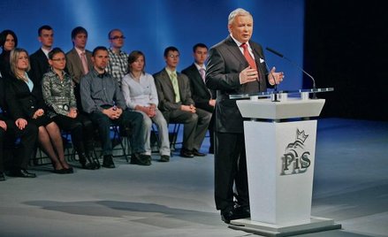 Jarosław Kaczyński jest autorem nowego programu PiS, który delegaci przyjęli prawie jednogłośnie