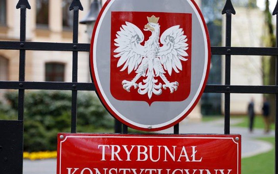 PiS PSL i KOD złożyli projekty ustawy o Trybunale