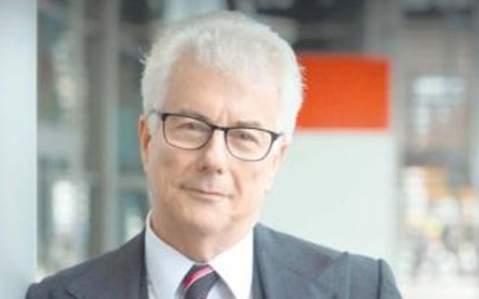 Ken Follett (ur. 5 czerwca 1949 r.) – brytyjski pisarz, autor thrillerów, powieści szpiegowskich i h