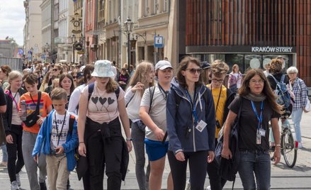 Polacy wydali na podróże 87 miliardów złotych. Wyjechał co drugi