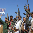 Rebelianci Huti atakują statki u wybrzeży Jemenu