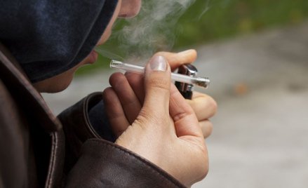 Marihuana może zaburzać dojrzewanie mózgu – przypuszczają naukowcy