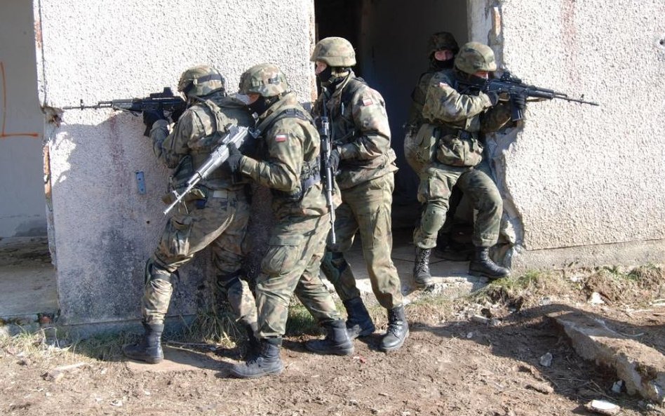 Ćwiczenia Brygady Zmechanizowanej i Kawalerzystów