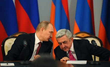Prezydent Rosji Władimir Putin z prezydentem Armenii Serżem Sarkisjanem