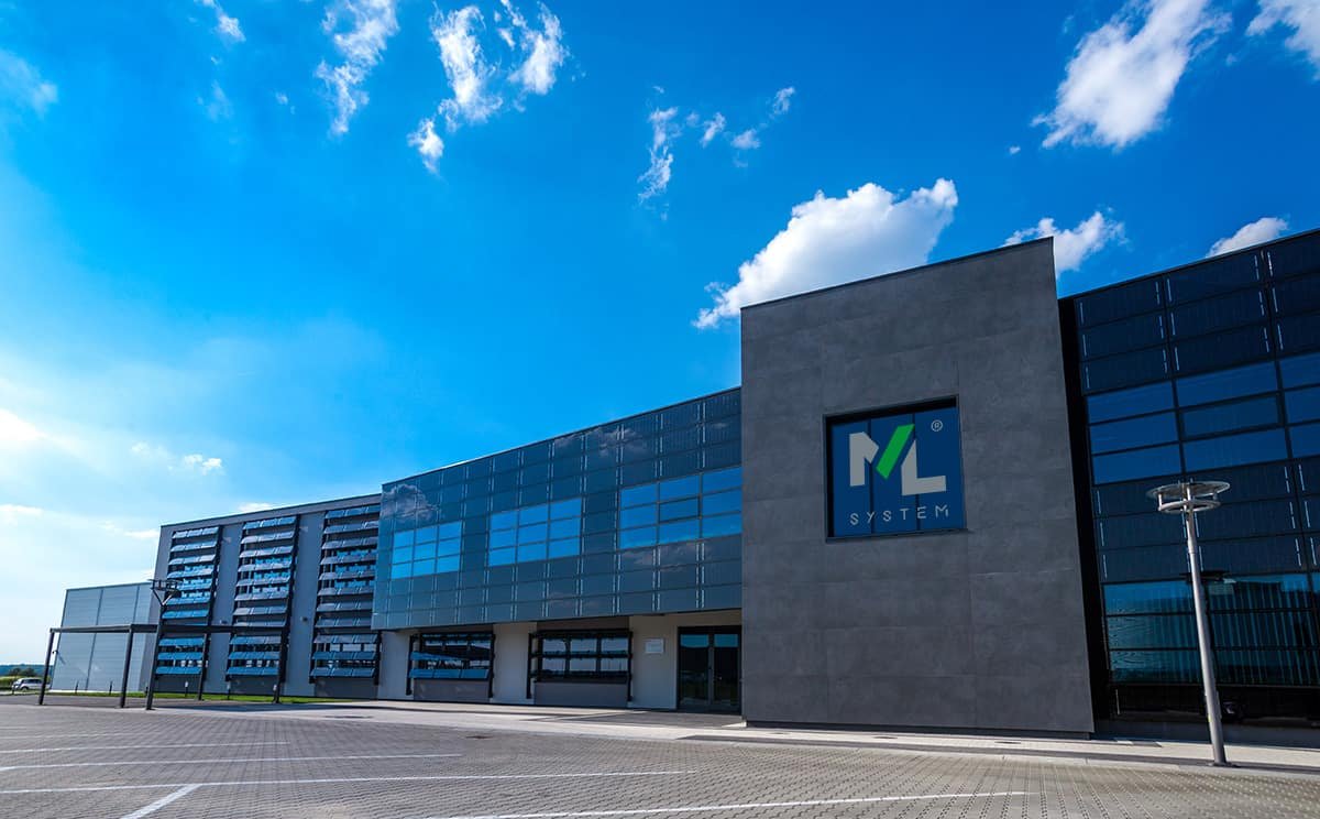 ML System pogłębia straty. Produkcja nie wytrzymuje chińskiej konkurencji