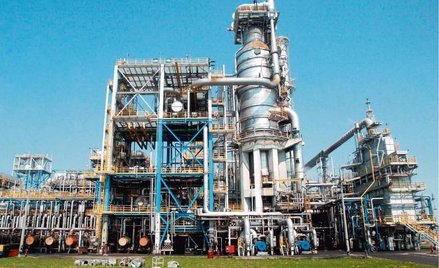 Instalacje rafineryjne i petrochemiczne w Płocku, należące do PKN Orlen, są jednymi z największych i