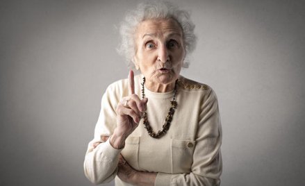 14 dni na odstąpienie od umowy zawartej na odległość - kampania UOKiK dla seniorów