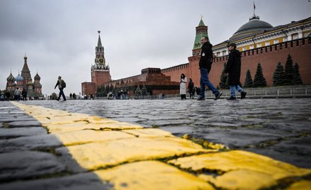 Czarny czwartek Kremla. USA uderzają w ropę, a Unia w banki i sojuszników Rosji