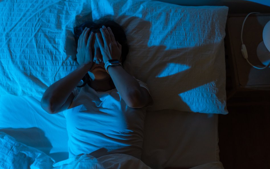Jak zasnąć, gdy sen nie przychodzi? Co pokazują najnowsze badania naukowe