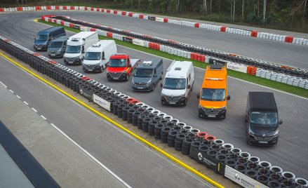 Dostawcza ofensywa Renault: nowy Master, nowszy Trafic