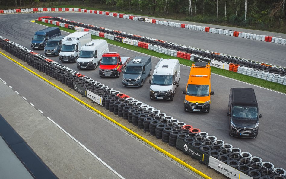 Dostawcza ofensywa Renault: nowy Master, nowszy Trafic