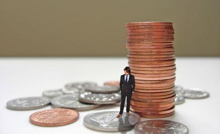 Dysproporcje płacowe urzędników i pracowników w sądzie w Sanoku