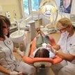 Szkolenia dla dentystów zwolnione z VAT