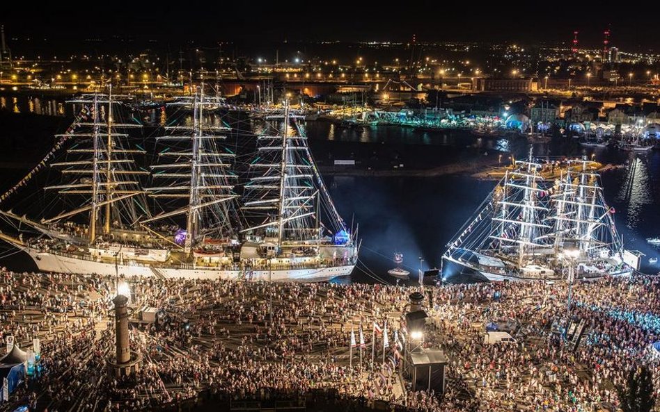 Do Szczecina płynie 55 żaglowców i jachtów z 18 krajów