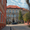 Założona jako pruskie „Königs Real Gymnasium” „Topolówka” obchodziła stulecie siedem lat temu.