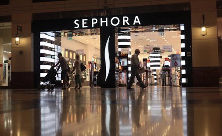 Szułdrzyński: Niedziela na sprzedaż