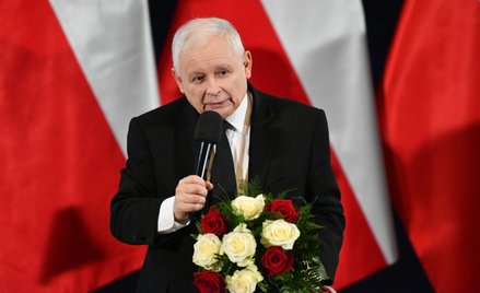Prezes PiS Jarosław Kaczyński podczas spotkania ze zwolennikami ugrupowania w Chojnickim Centrum Kul