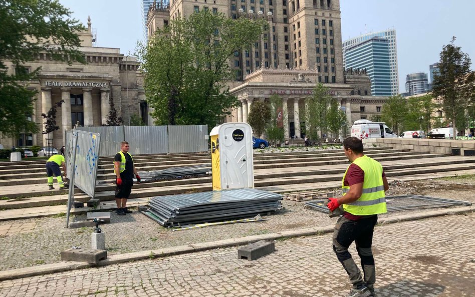 Plac Centralny to wciąż plac budowy