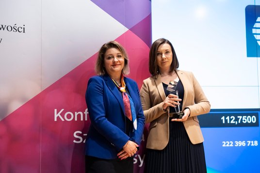 Producent oświetlenia LUG został nagrodzony za najlepszy raport spośród firm notowanych na rynku New