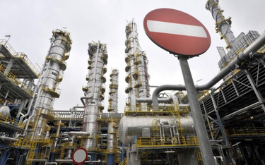Wstrzymane dostawy brudnej rosyjskiej ropy do rafinerii w Polsce.