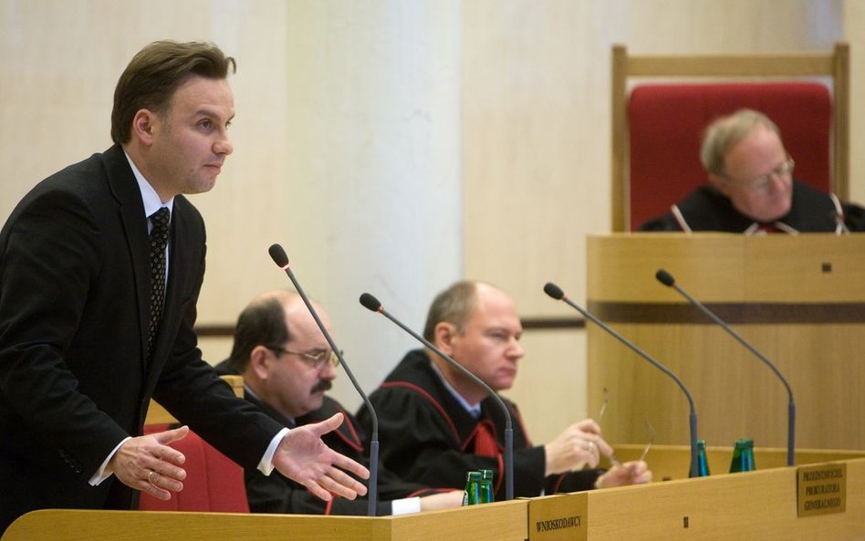 19.11.2008 WARSZAWA, AL. SZUCHA, TRYBUNAŁ KONSTYTUCYJNY. ?TRYBUNAŁ BADA SKARGĘ PREZYDENTA RP NA RZĄD