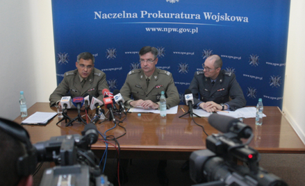 Śledztwo smoleńskie: Prokuratura wojskowa przedstawiła zarzuty dwóm oficerom