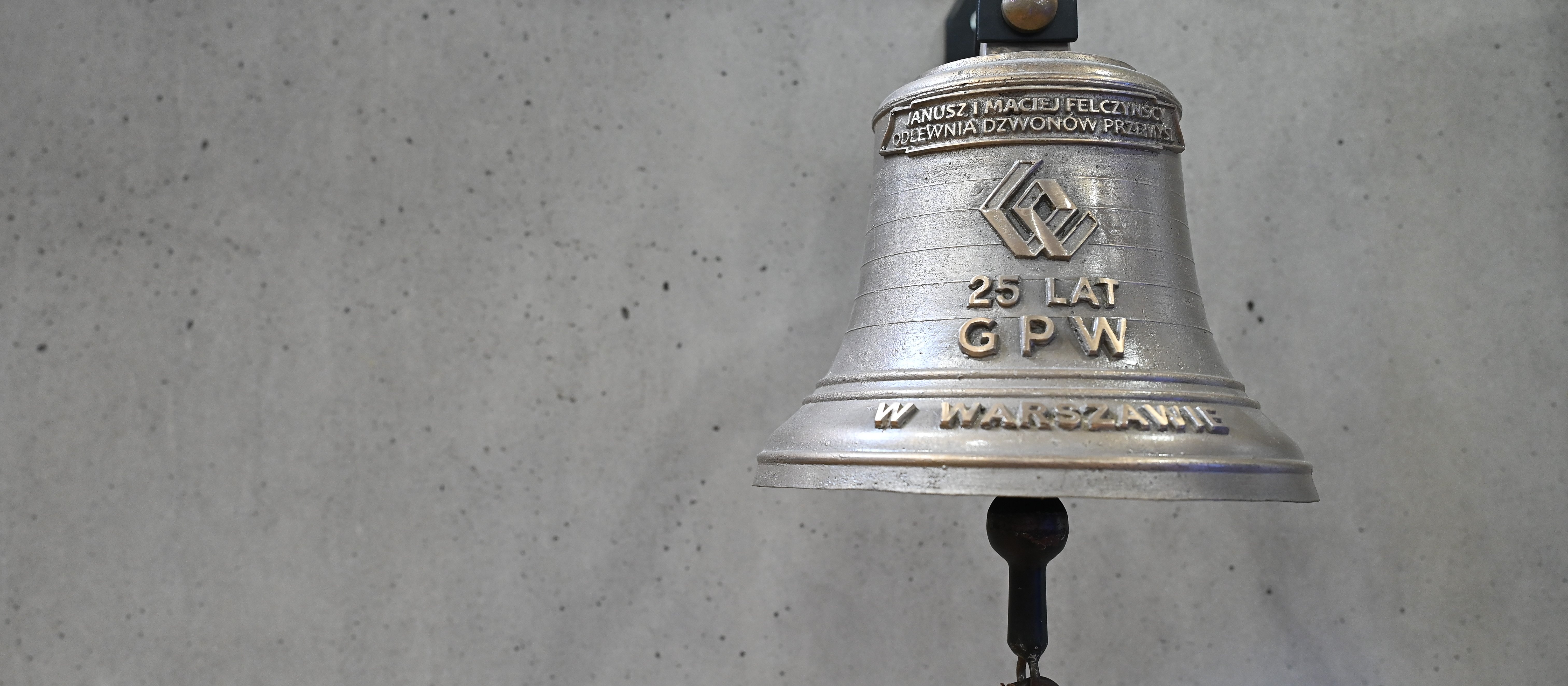 Krajowe indeksy robią krok w tył