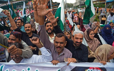 Ostatnie starcia zbrojne między Indiami i Pakistanem wywołały w obu krajach falę patriotycznych demo