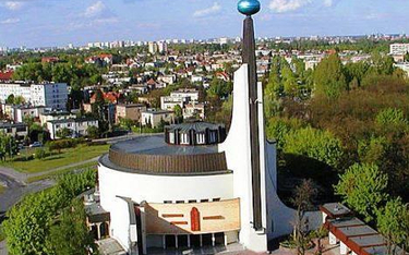 Z powodu kwarantanny księży kilka kościołów w Wielkopolsce zostało zamkniętych - m.in. pod wezwaniem