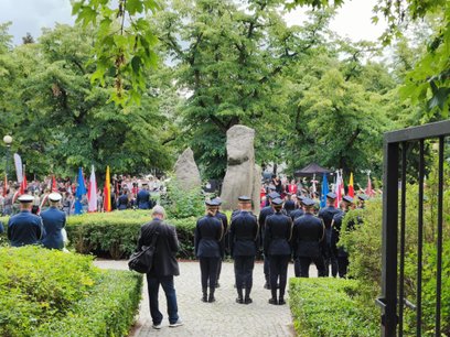 Na Mokotowie główne uroczystości odbyły się pod pomnikiem „Mokotów Walczący 1944”
