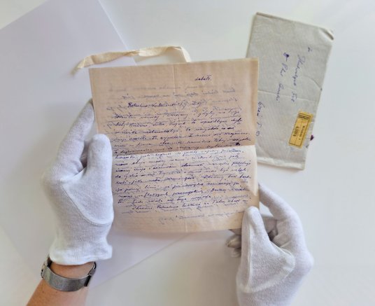 Archiwalne listy i dokumenty Leopolda Gottlieba.