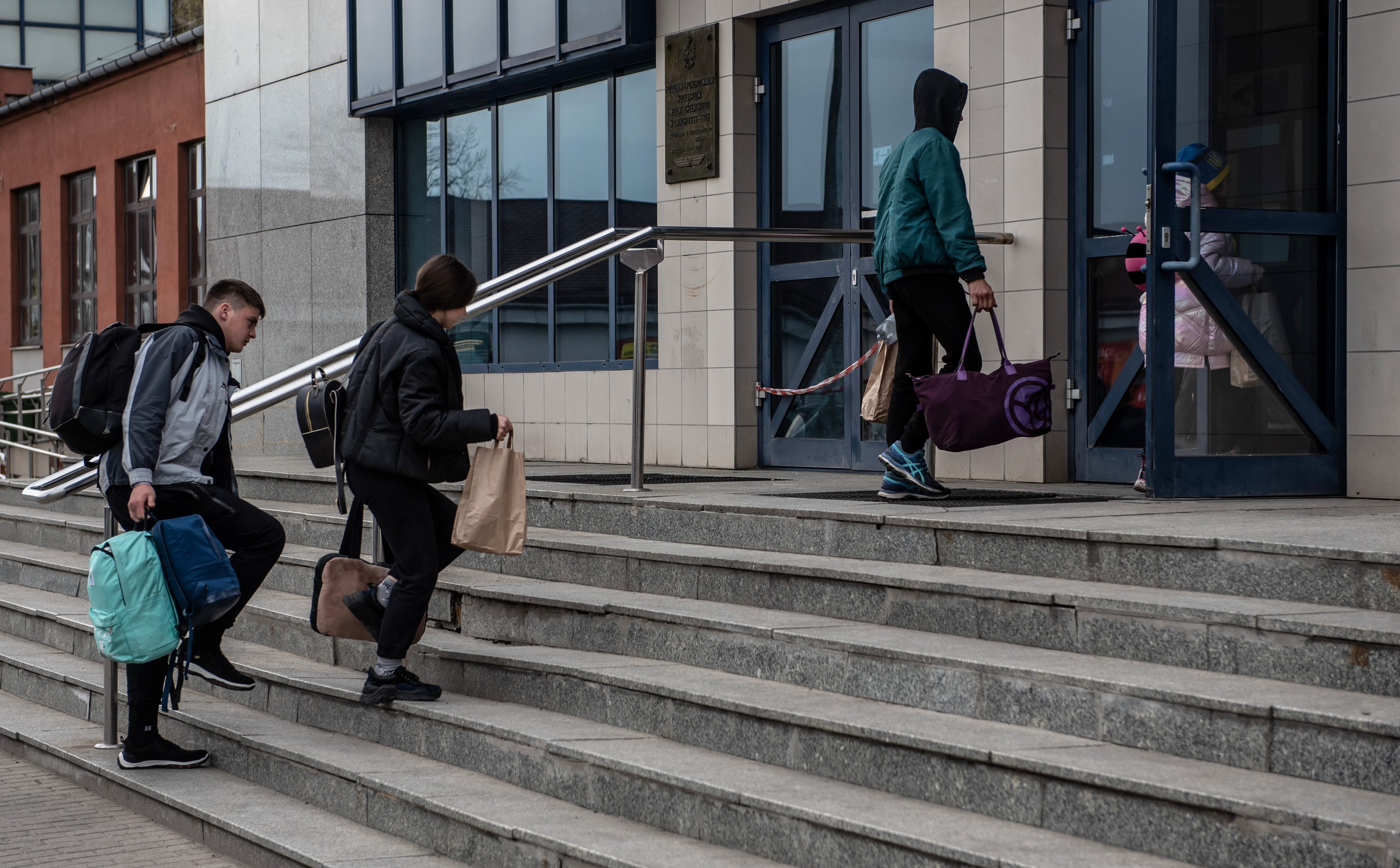 Koniec z bezpłatnym mieszkaniem i wyżywieniem dla uchodźców z Ukrainy w Polsce