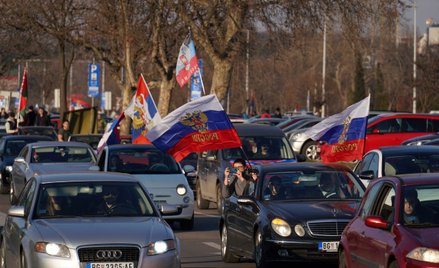 Prorosyjska demonstracja w Belgradzie, fotografia z 13 marca