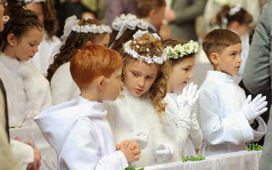 W poszczególnych regionach Polski do Pierwszej Komunii będą przystępować dzieci w różnym wieku