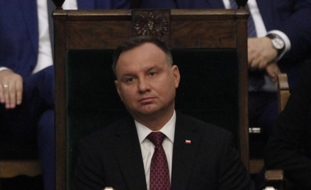 Jakie będą skutki masowej wysyłki przez prezydenta Dudę ustaw do Trybunału