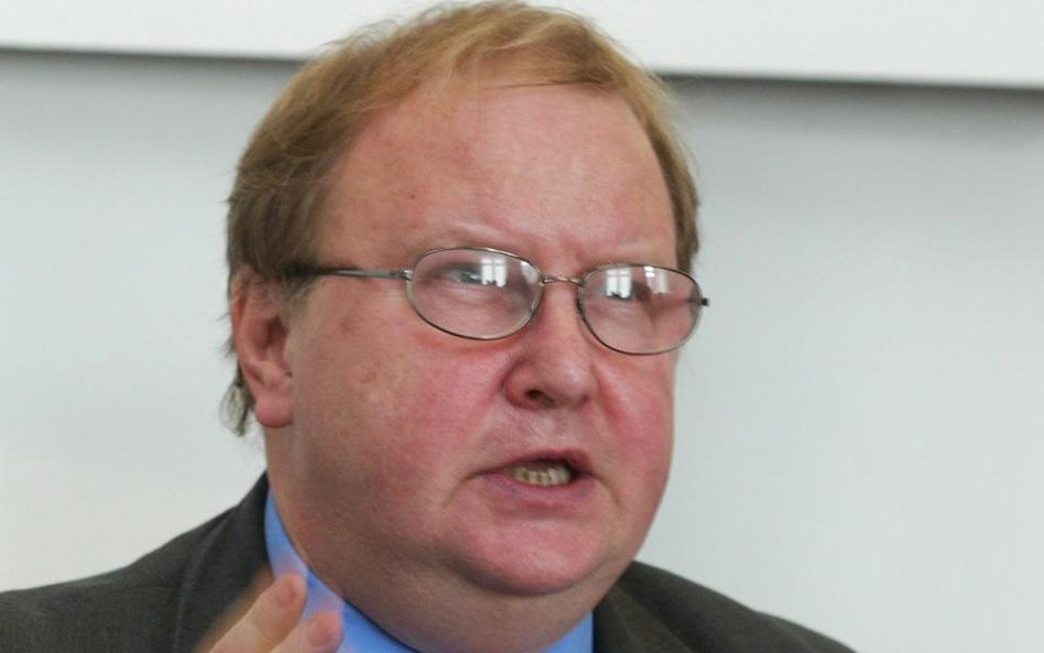 Aleksander Hall