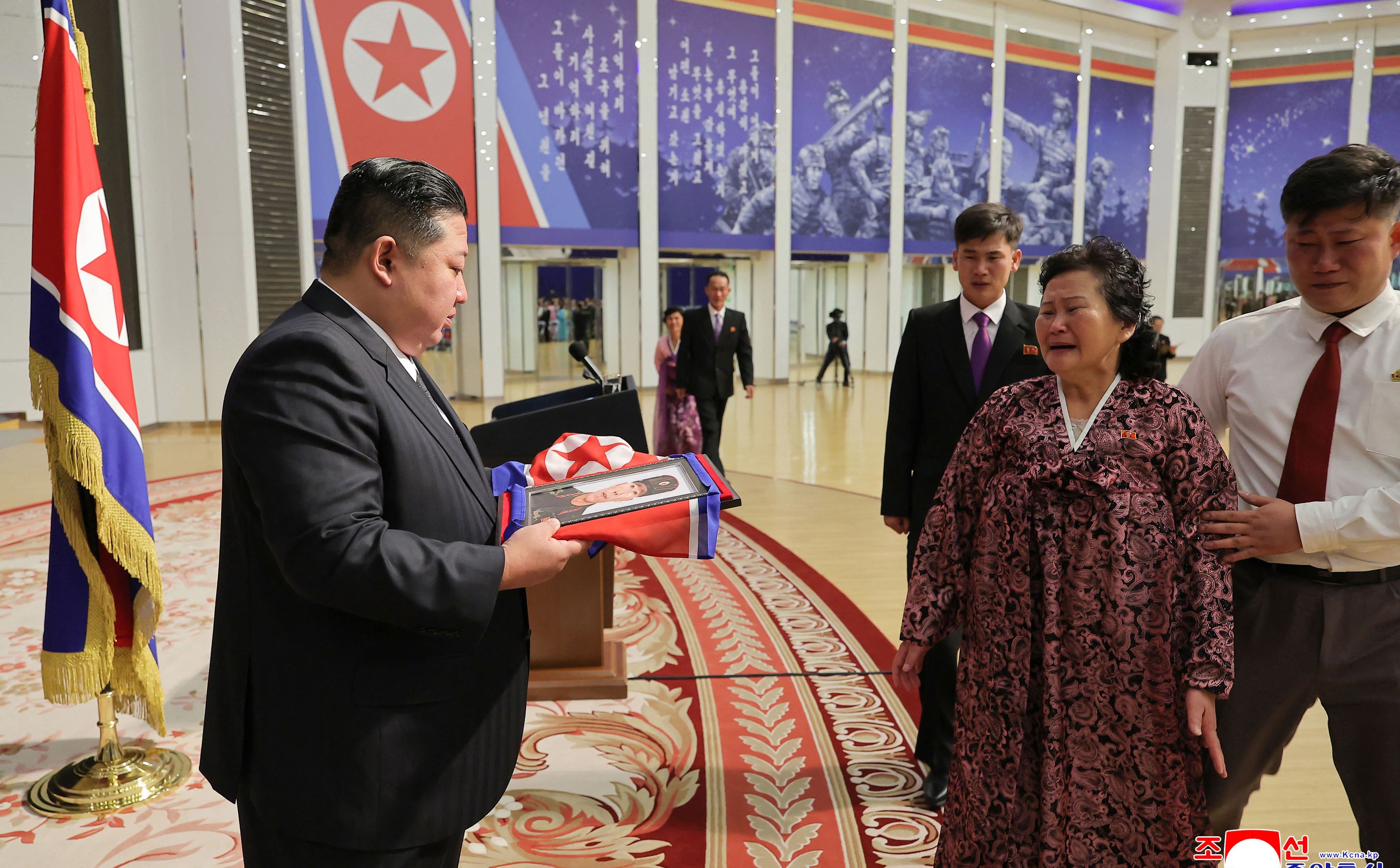 Kim Dzong Un nazywa żołnierzy poległych w walkach z Ukraińcami „męczennikami”