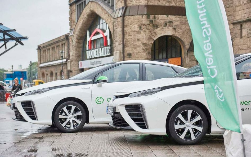 Napędzane wodorem Toyoty Mirai w Hamburgu