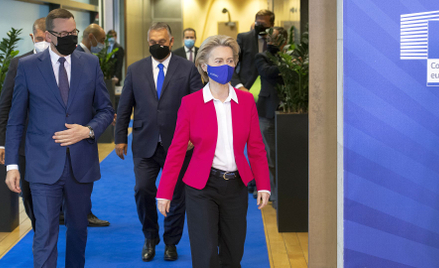 Anna Słojewska: Polska i Węgry teraz też są w ogonie ratyfikacji. Na zdjęciu premierzy Mateusz Moraw