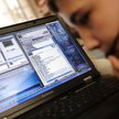 Szkoły poprowadzą obowiązkowe zajęcia w sieci