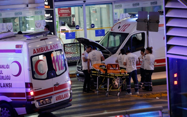 Samobójczy atak na lotnisku w Stambule. Co najmniej 41 osób nie żyje