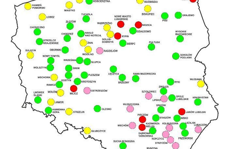 Kolor zielony - sądy, które minister musi przywrócić (ponad 50.000 mieszkańców i ponad 5.000 spraw);