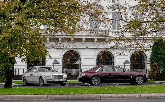 "Rolls Royce Ghost"