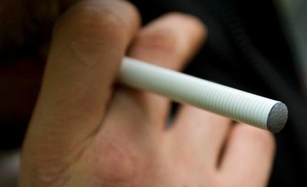 Nieletni nie zapali elektronicznego papierosa